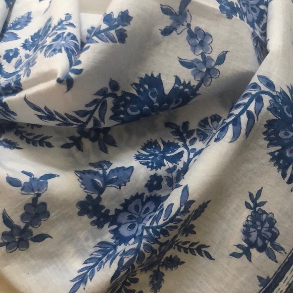 VTG ANOKHI SCARF IN CORNFLOWER BLUE - Picture 2 of 11